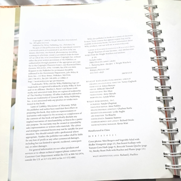 Weight Watchers All-Time Favorites Cookbook - Picture 4 of 8